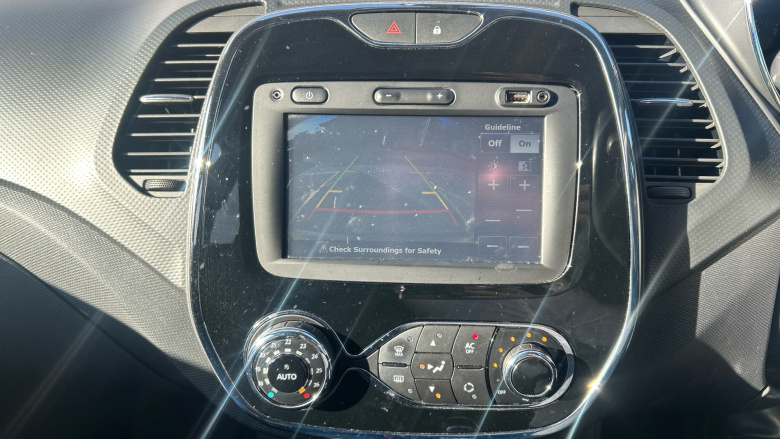 Renault Captur 1.2 TCE Dynamique S MediaNav 5dr EDC Petrol Hatchback